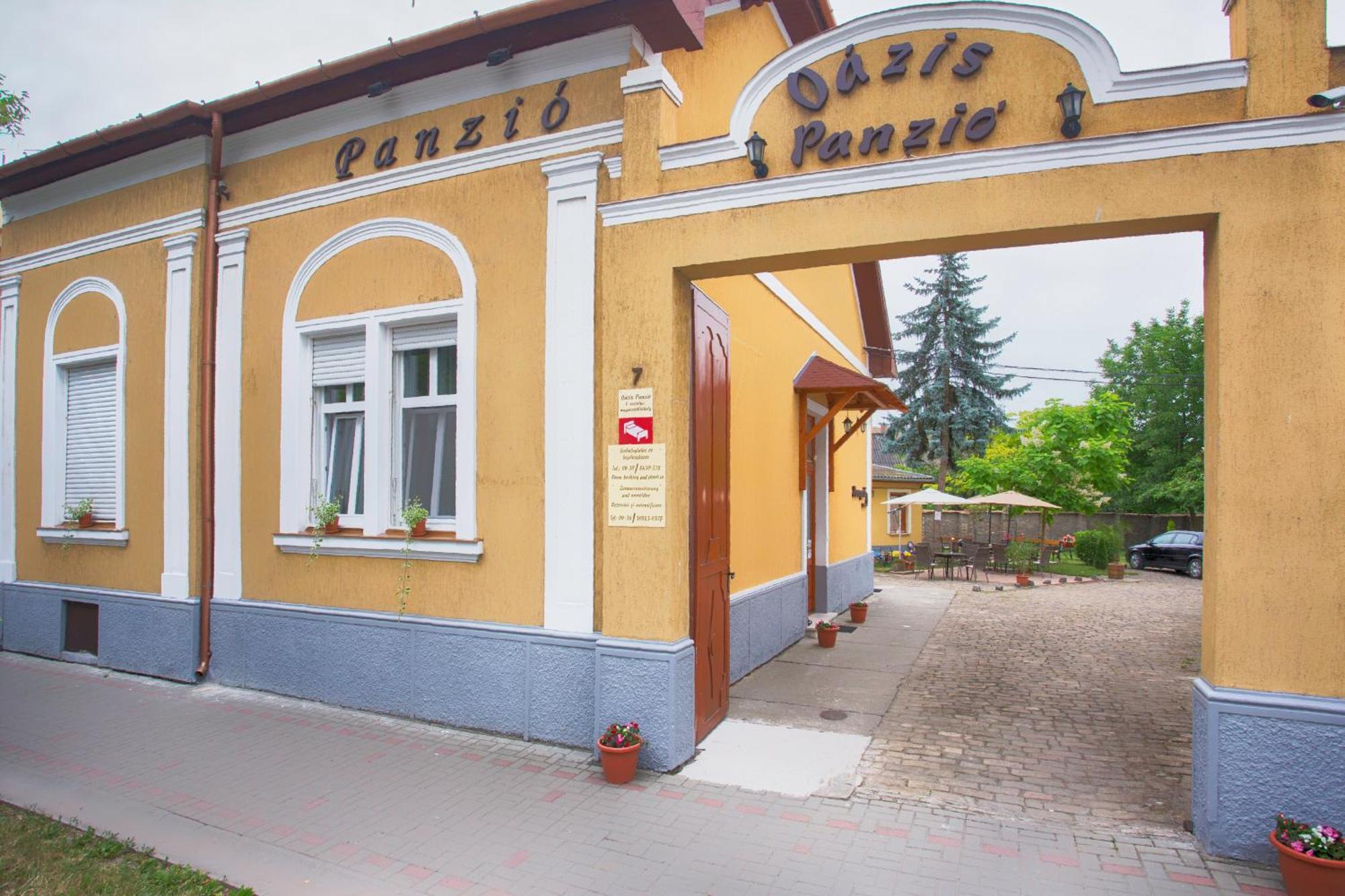 Bed and Breakfast Oázis Panzió Makó Exterior foto